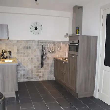 Met De Deur In Huis Сasa de vacaciones Helmond