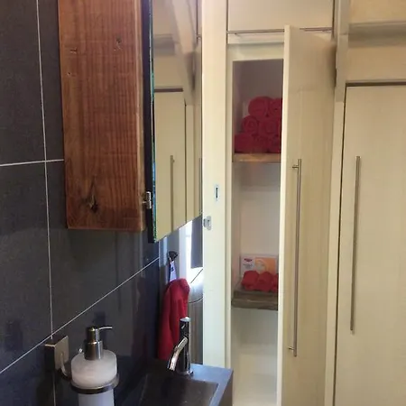 Сasa de vacaciones Met De Deur In Huis *