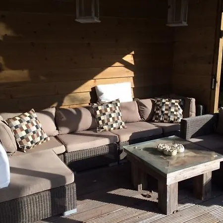 Сasa de vacaciones Met De Deur In Huis Helmond