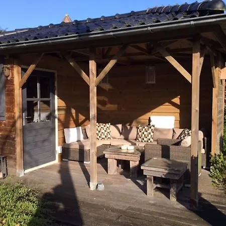 Сasa de vacaciones Met De Deur In Huis